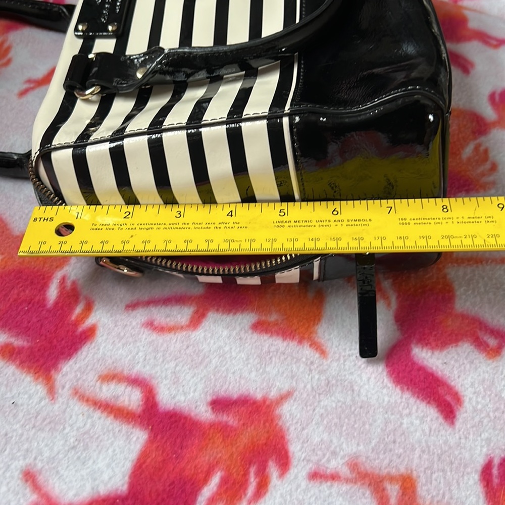 Kate Spade Striped Patent leather purse - Picture 8 of 8